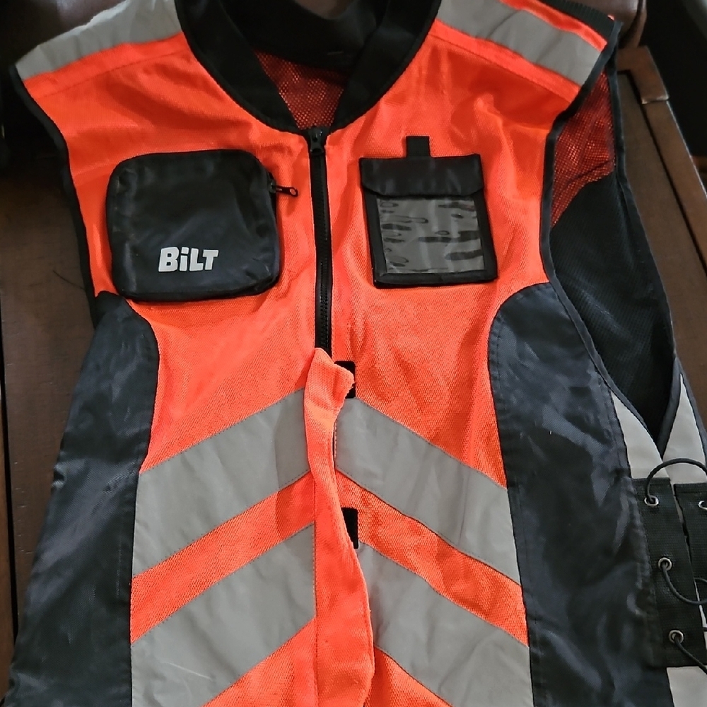 BILT High-Visibility Safety Vest